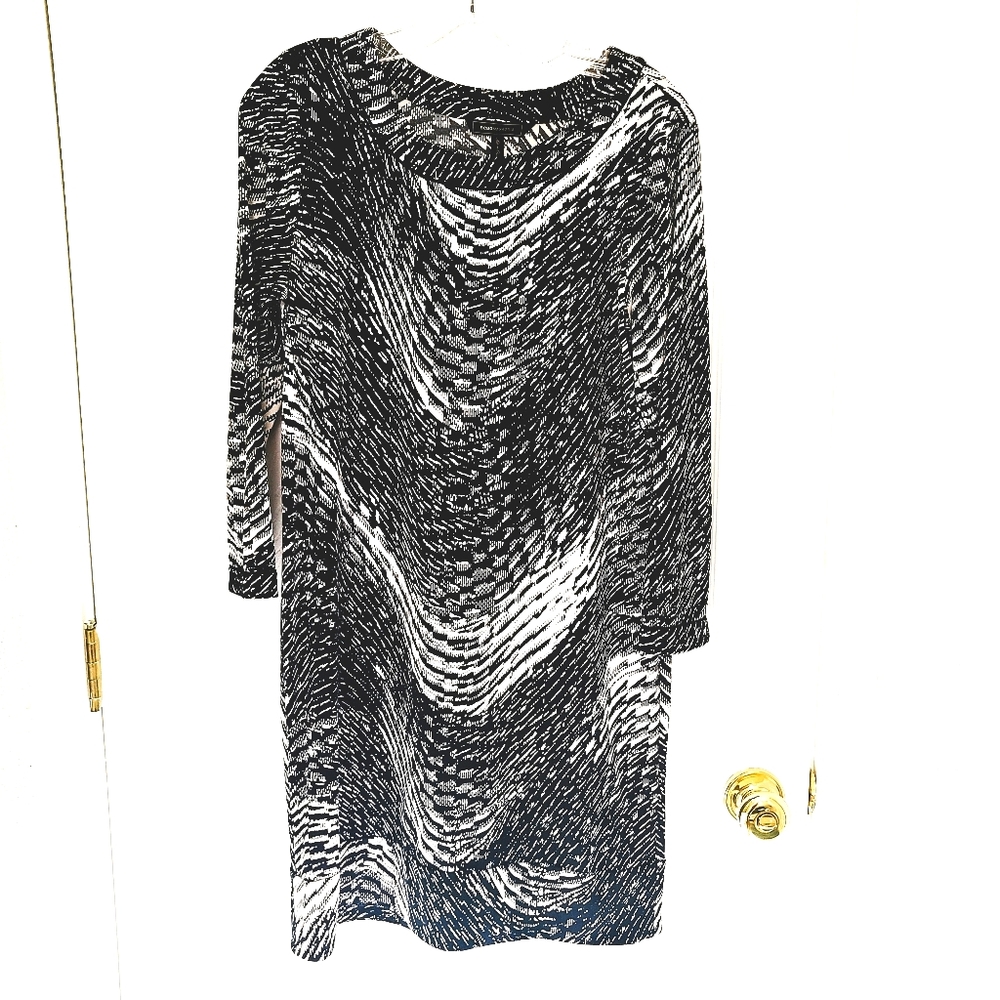 BCBGMAXAZRIA Ania Black & White Shift Dress
